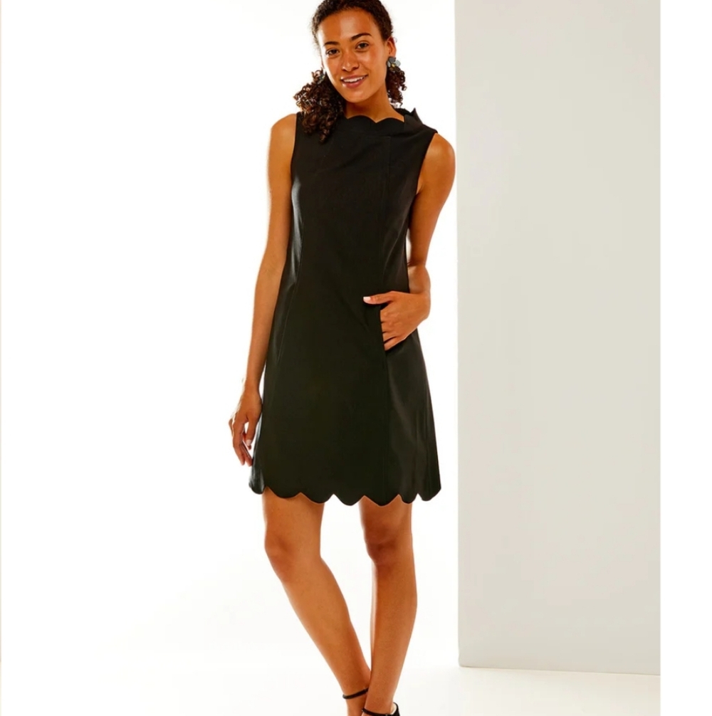 Sara Campbell Signature Stretch Scallop Dress Black Stretch‎ Size 6 USA Made